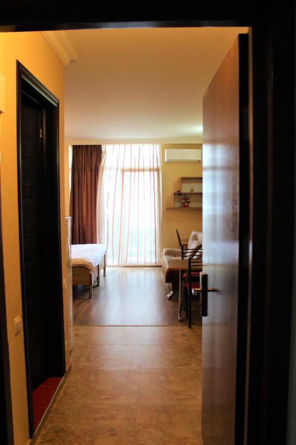 Orbi Lux Apartment Batumi Exteriör bild