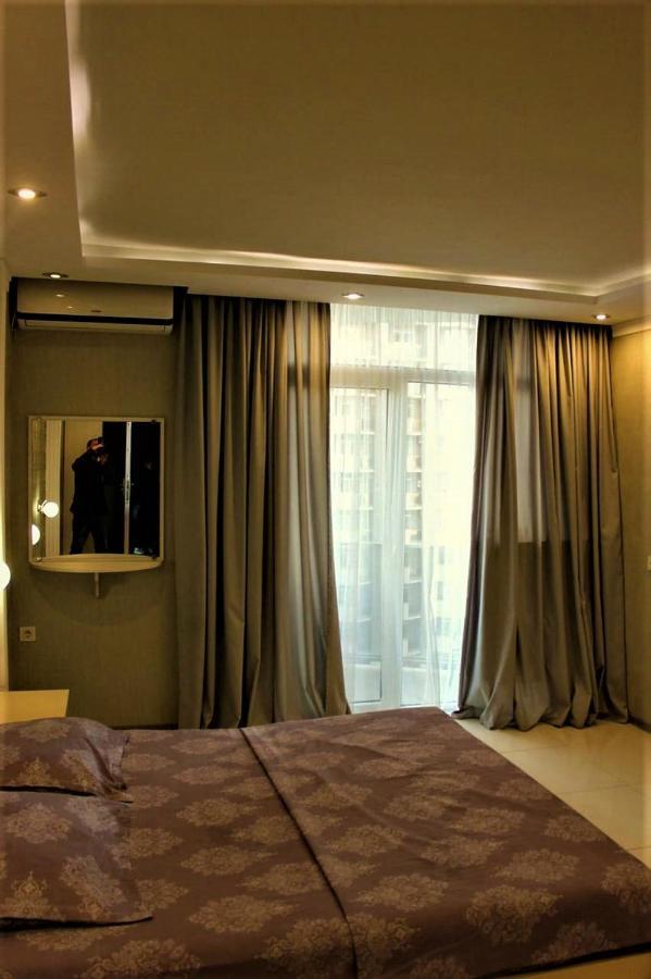 Orbi Lux Apartment Batumi Exteriör bild
