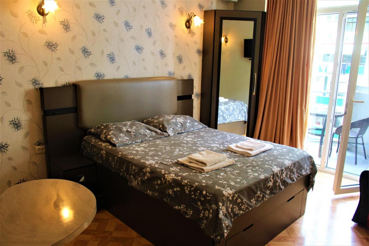 Orbi Lux Apartment Batumi Exteriör bild