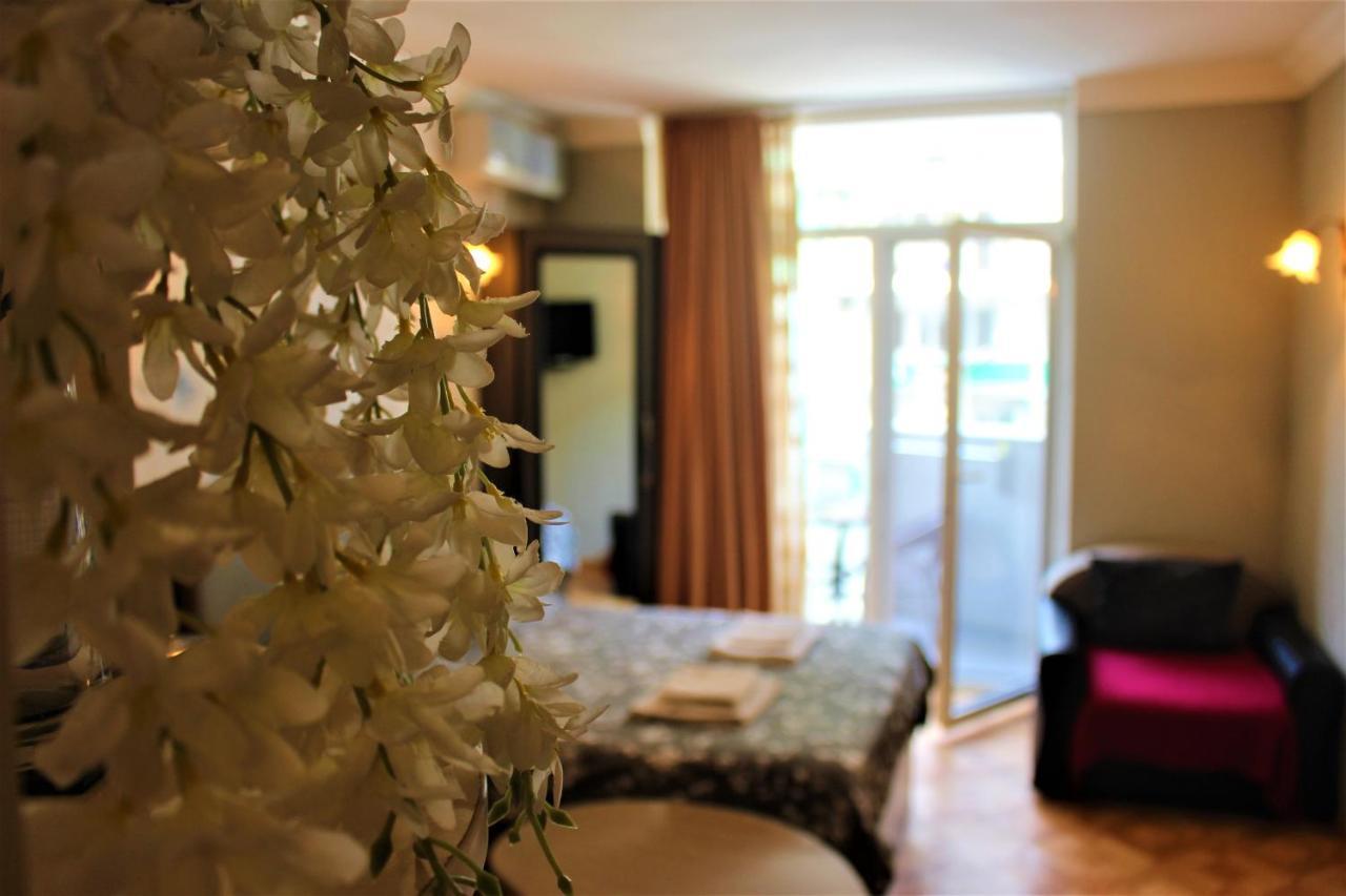 Orbi Lux Apartment Batumi Exteriör bild